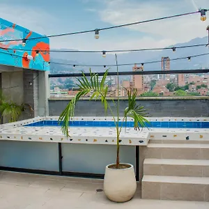 Apartahotel Inverso Coliving, Medellín